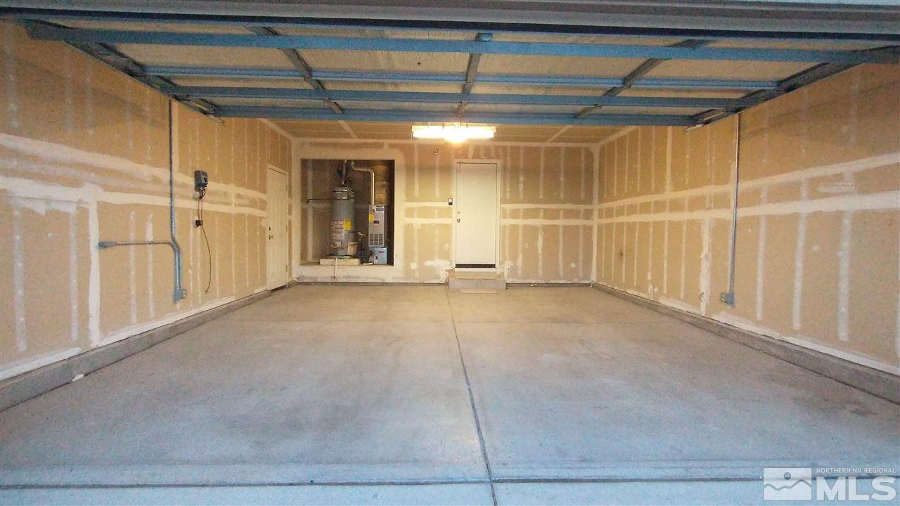 355 Emigrant Way Fernley, NV 89408 - Photo 11 of 17 Photo 11