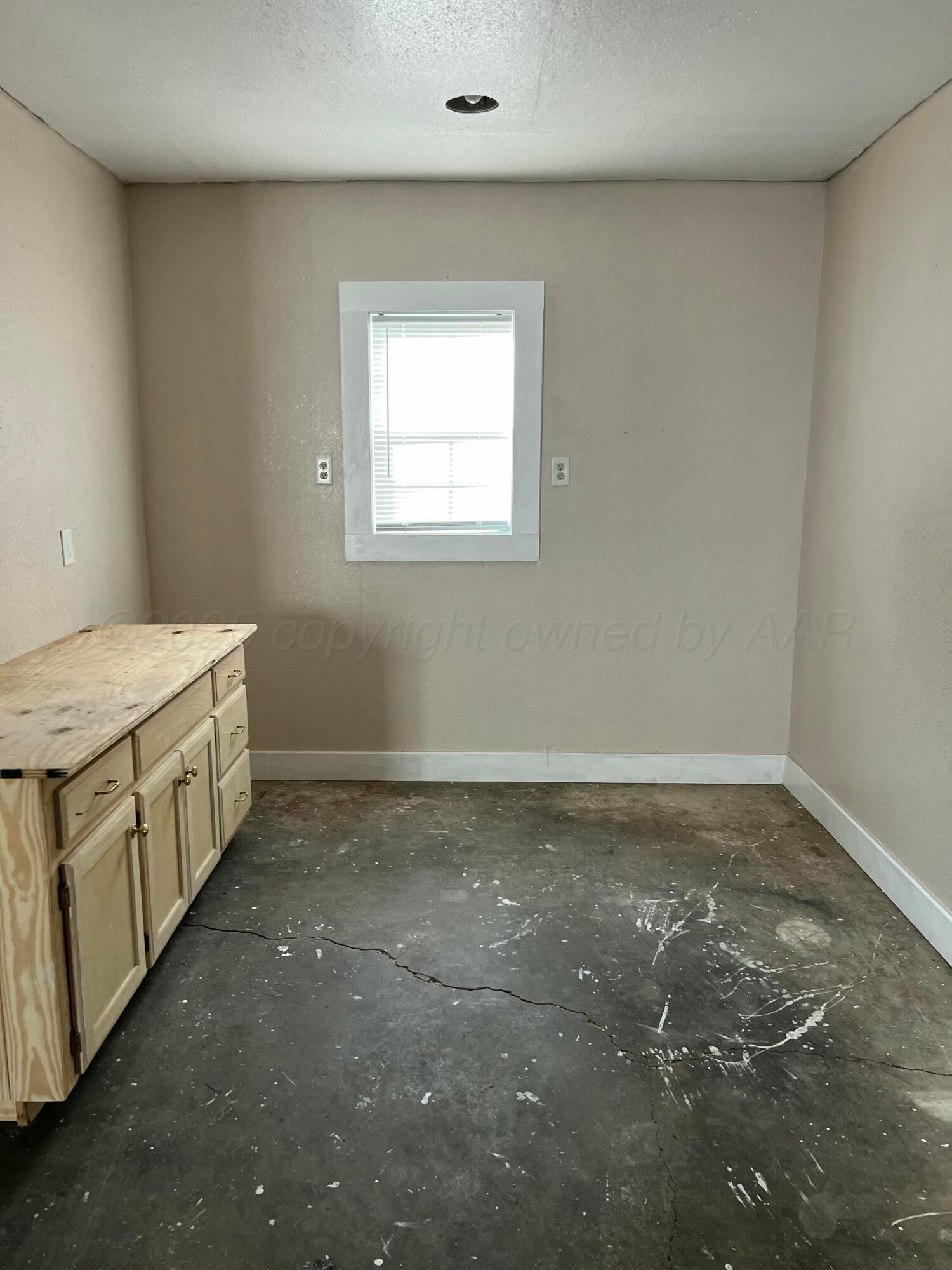 4648 Bowie Street Amarillo, TX 79110 - Photo 29 of 32 IMG_2447