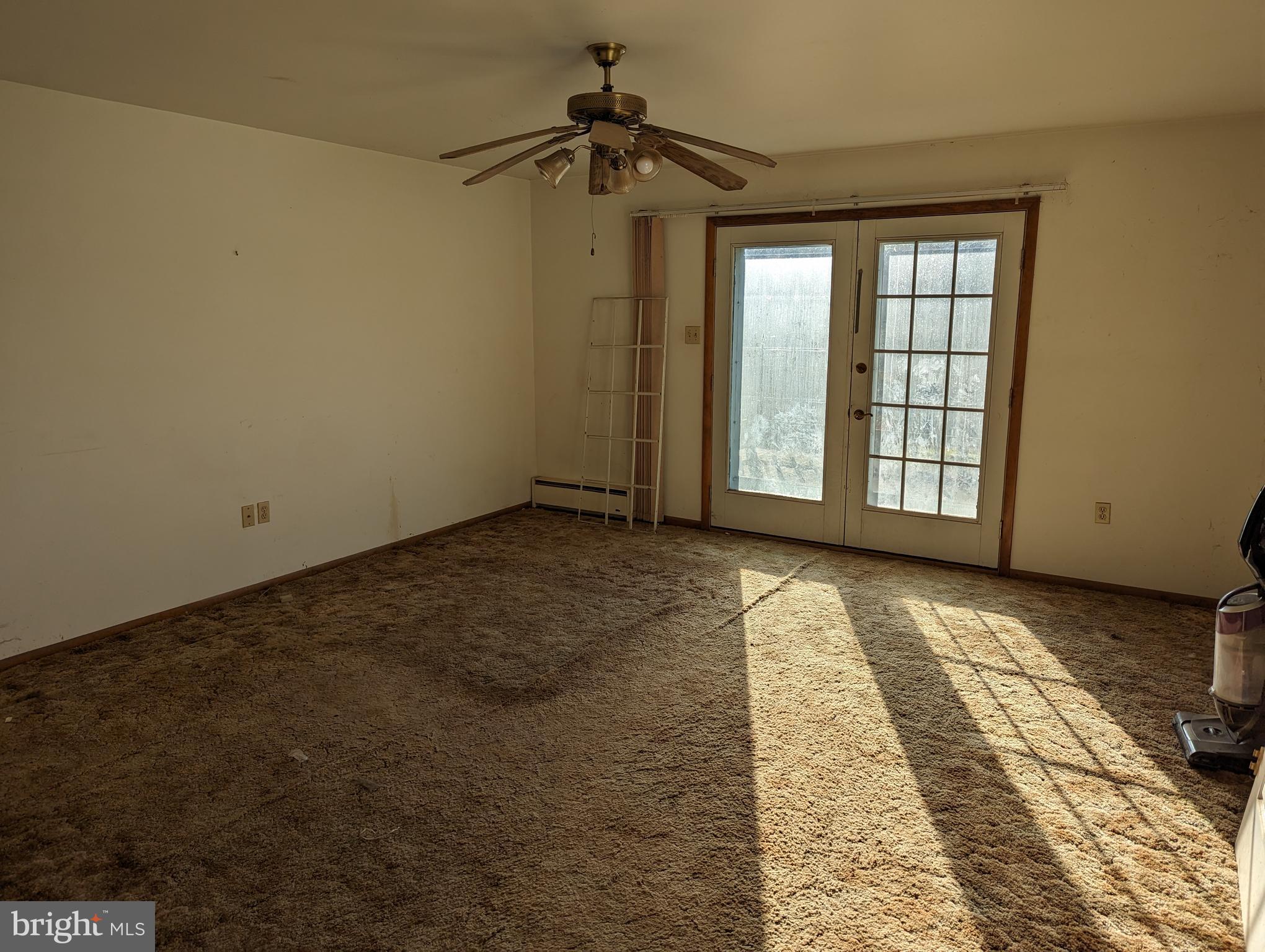 288 Ridge Road New Ringgold, PA 17960 - Photo 11 of 20 Family Room