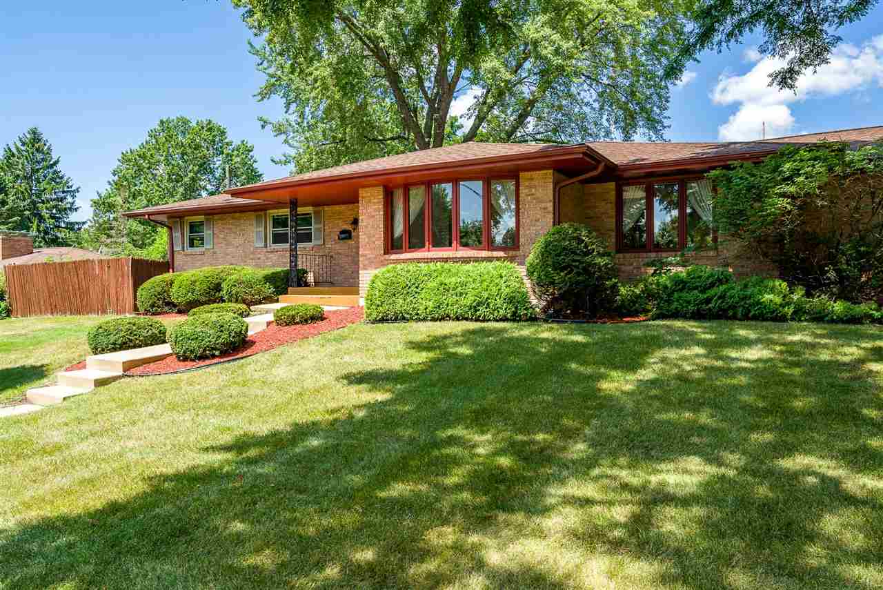 3812 Guilford Road Rockford, IL 61107 - Photo 1 of 25 Gallery Image 1