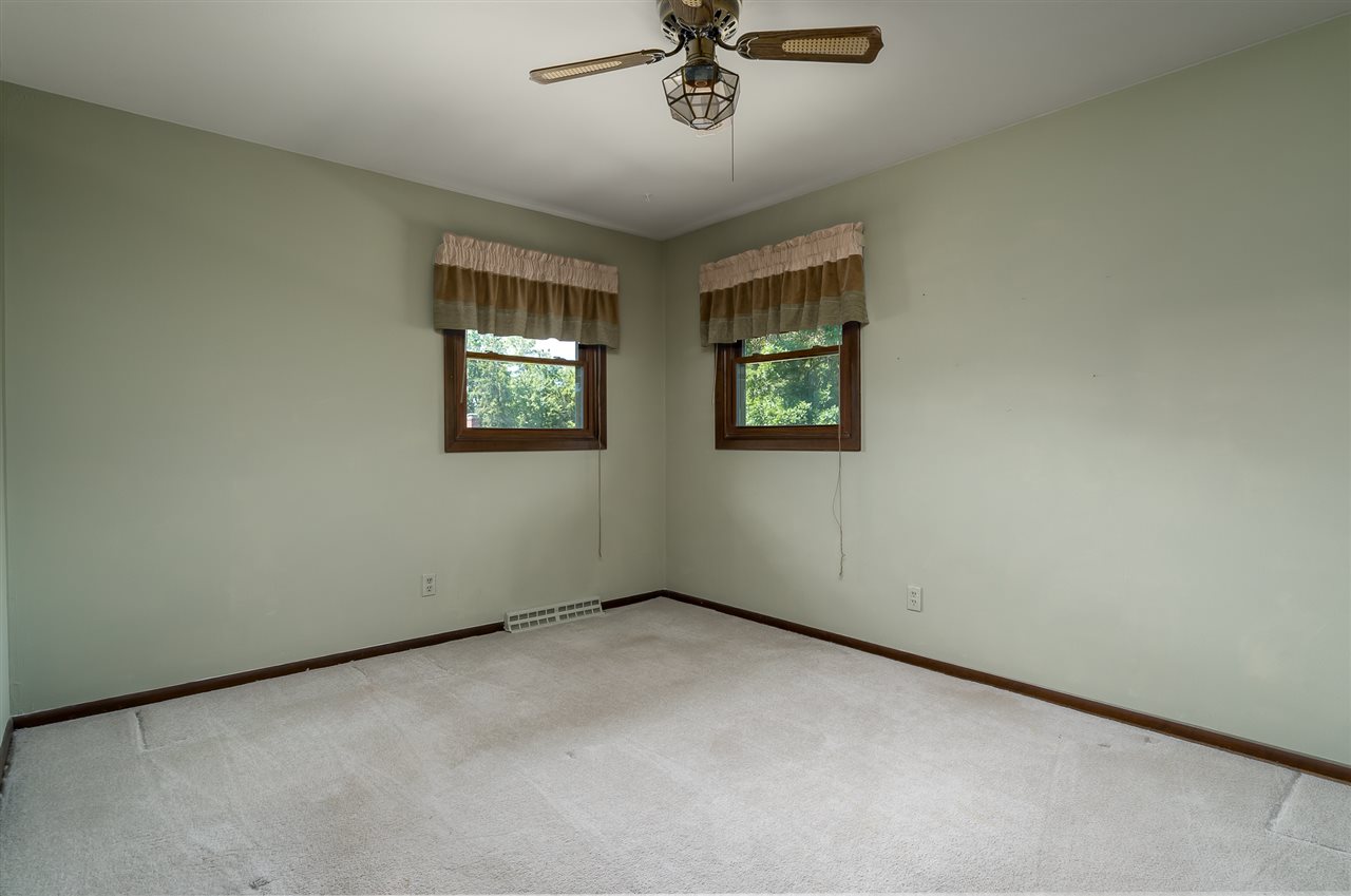 3812 Guilford Road Rockford, IL 61107 - Photo 16 of 25 Gallery Image 16