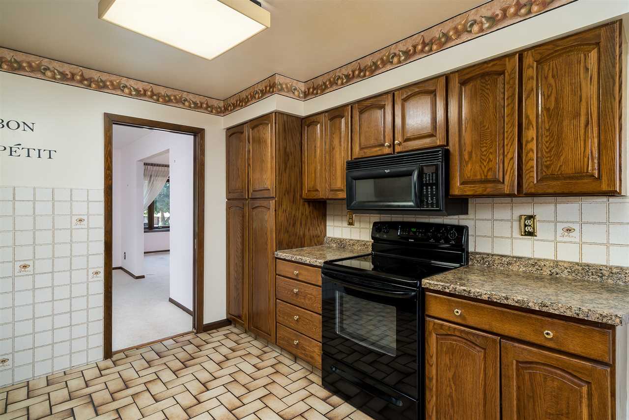 3812 Guilford Road Rockford, IL 61107 - Photo 10 of 25 Gallery Image 10