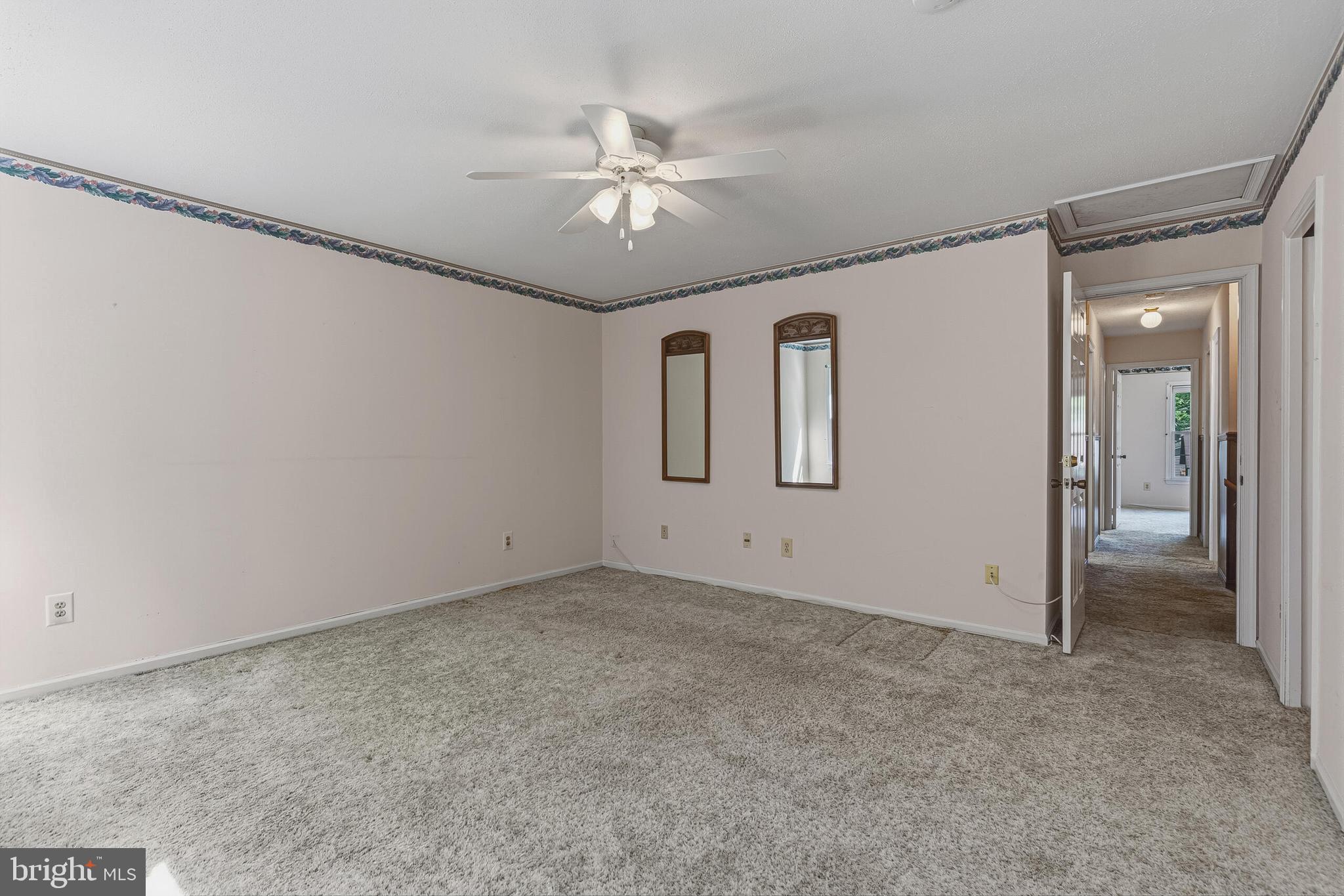 7207 Neaptide Lane Burke, VA 22015 - Photo 32 of 48
