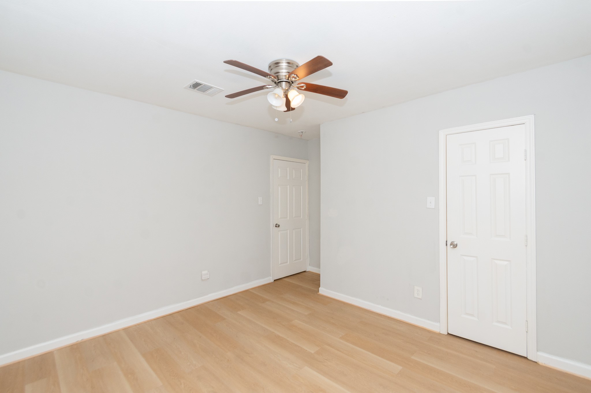 3707 Meadowlake Road Pasadena, TX 77503 - Photo 17 of 32 a view of empty room