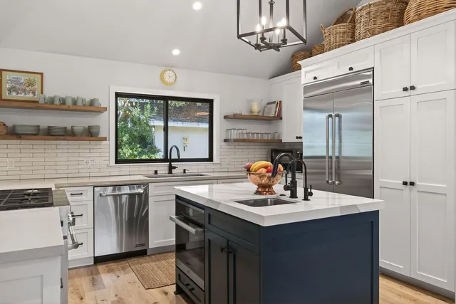 $1,850,000 | 207 East Eucalyptus Street, Ojai, CA 93023