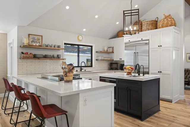 $1,850,000 | 207 East Eucalyptus Street, Ojai, CA 93023