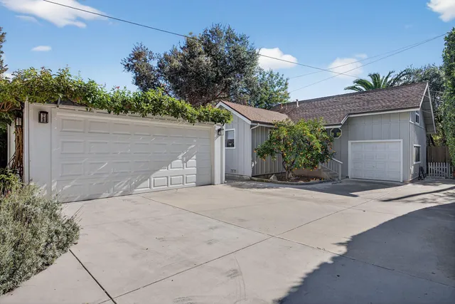 $1,850,000 | 207 East Eucalyptus Street, Ojai, CA 93023