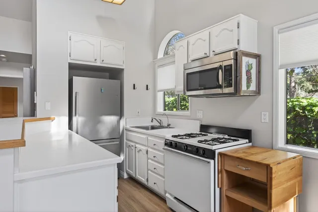 $1,850,000 | 207 East Eucalyptus Street, Ojai, CA 93023