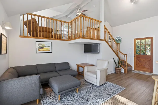 $1,850,000 | 207 East Eucalyptus Street, Ojai, CA 93023