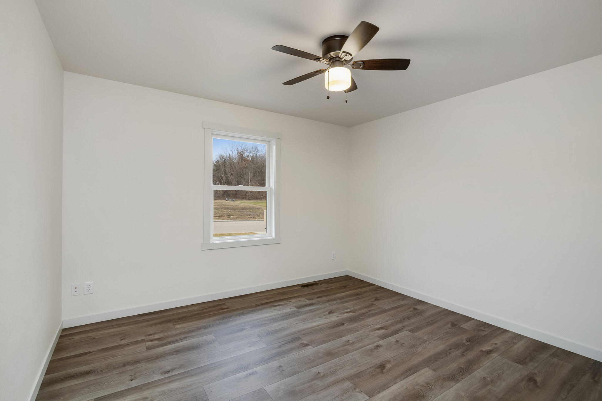 1530 Waldenberger Road Eau Claire, WI 54703 - Photo 18 of 27 18 BEDROOM 2