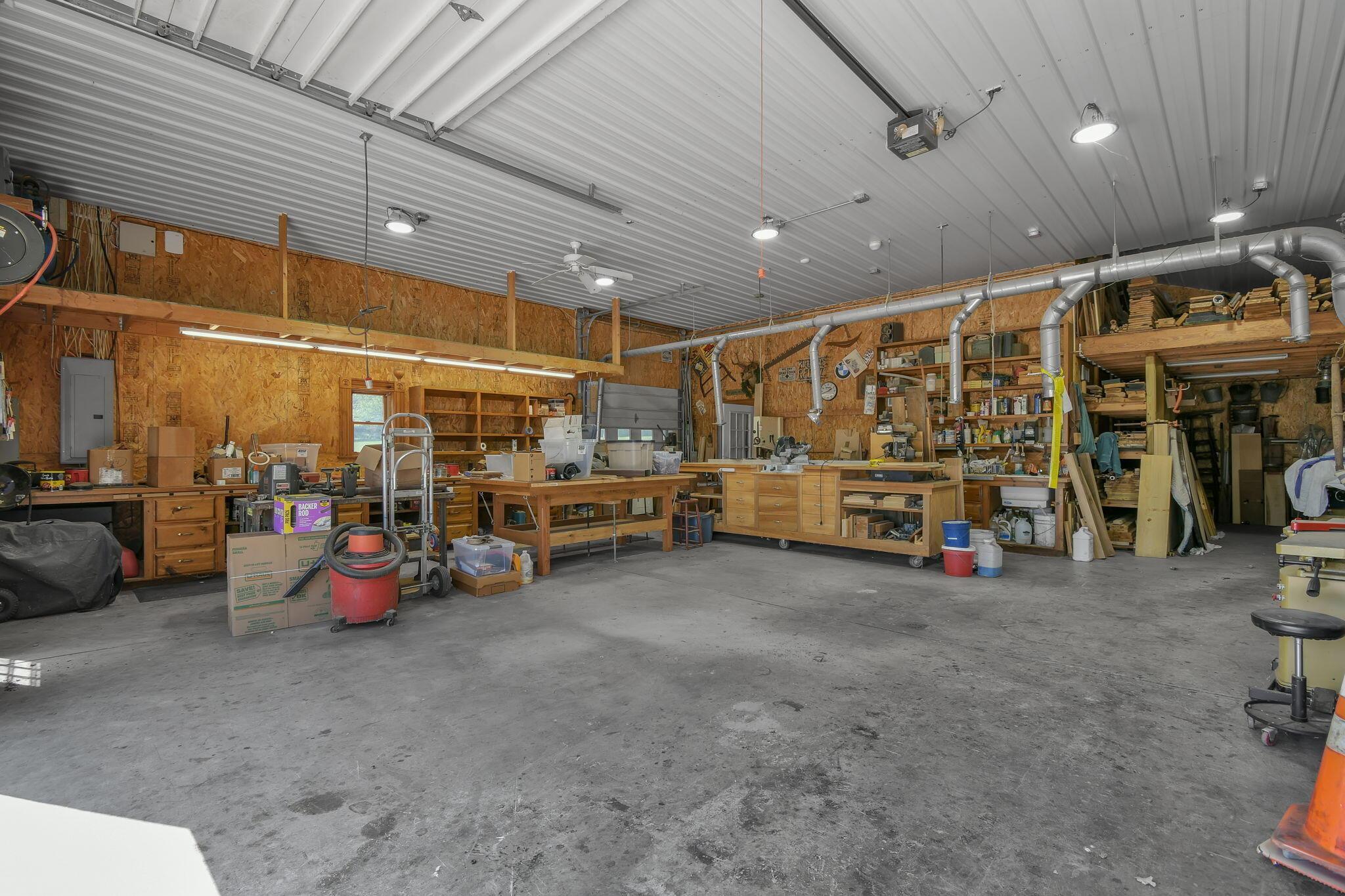1995 Pickerington Road Lancaster, OH 43130 - Photo 54 of 74 44x50 front barn