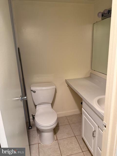 5860 Thunder Hill Road, Unit B2 Columbia, MD 21045 - Photo 16 of 35 a bathroom with a toilet and a sink