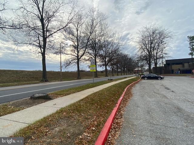 5860 Thunder Hill Road, Unit B2 Columbia, MD 21045 - Photo 8 of 35 a view of road with green space