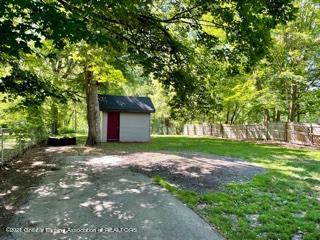 5133 Old Lansing Road Lansing, MI 48917 - Photo 2 of 17 IMG_9210