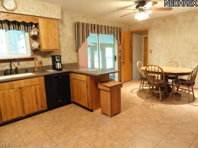 2055 Maplewood Road Stow, OH 44224 - Photo 3 of 25
