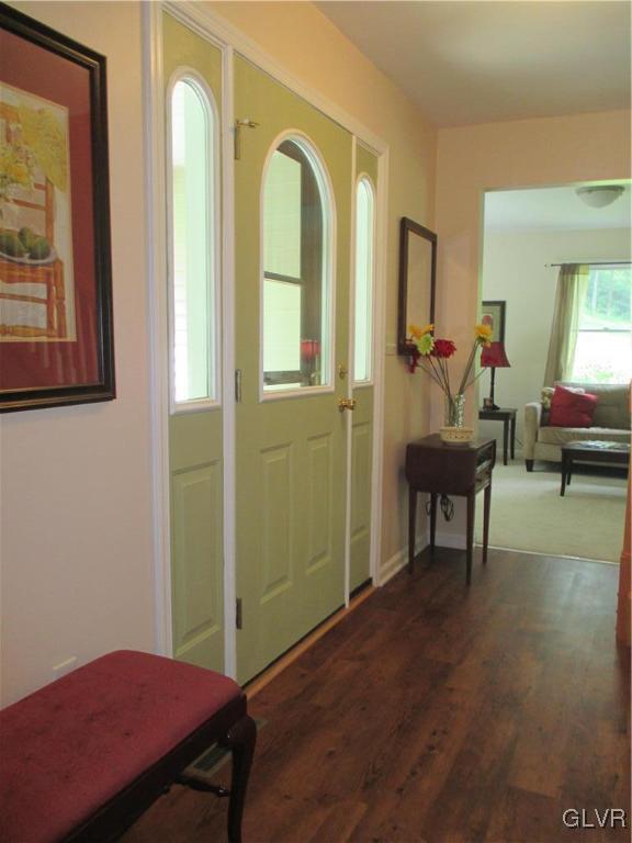 85 Mack Road Bangor, PA 18013 - Photo 4 of 47 Gallery Image 4