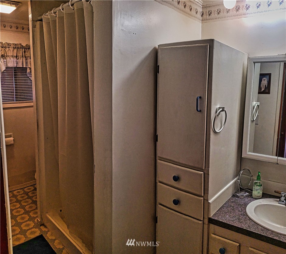 27 Hendrick Road Omak, WA 98841 - Photo 14 of 33 Gallery Image 14