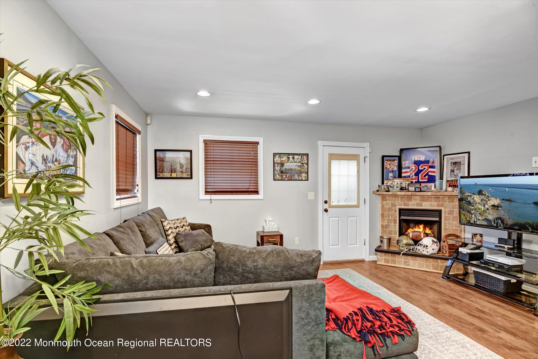 15 Cherry Tree Circle Howell, NJ 07731 - Photo 17 of 28 18-Den