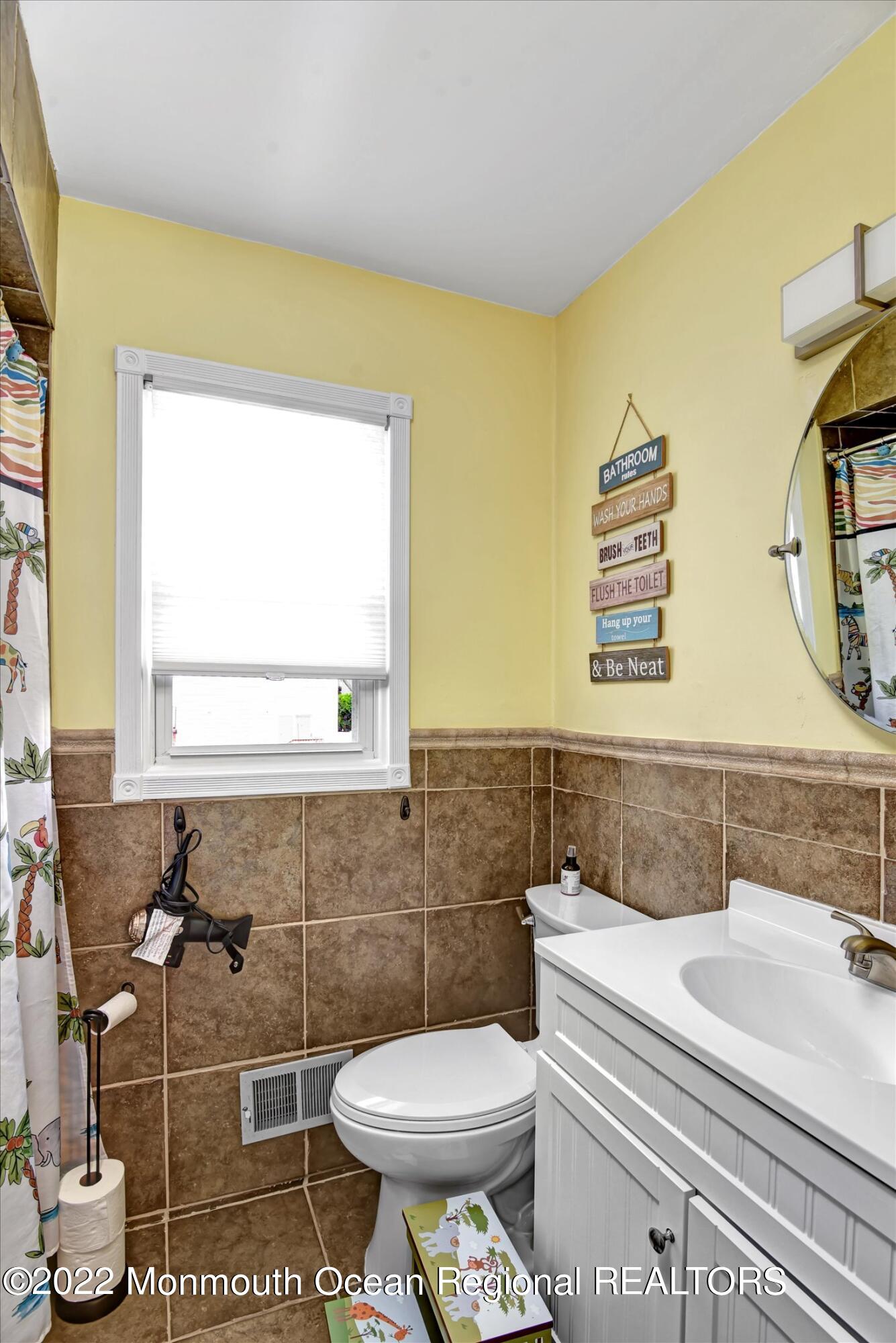 15 Cherry Tree Circle Howell, NJ 07731 - Photo 21 of 28 23-Bathroom