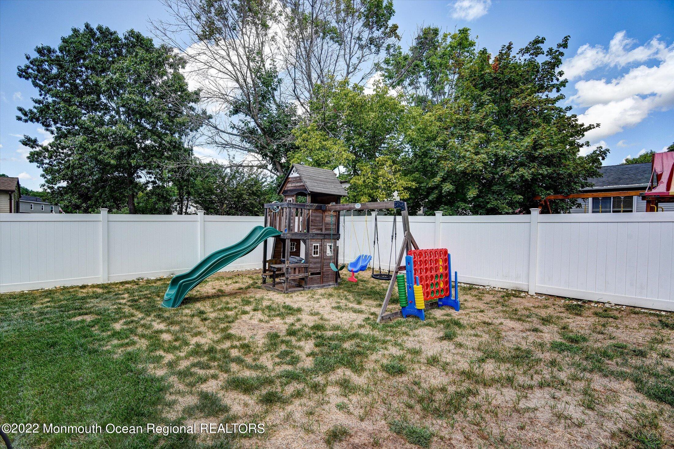 15 Cherry Tree Circle Howell, NJ 07731 - Photo 27 of 28 31-Bacyard