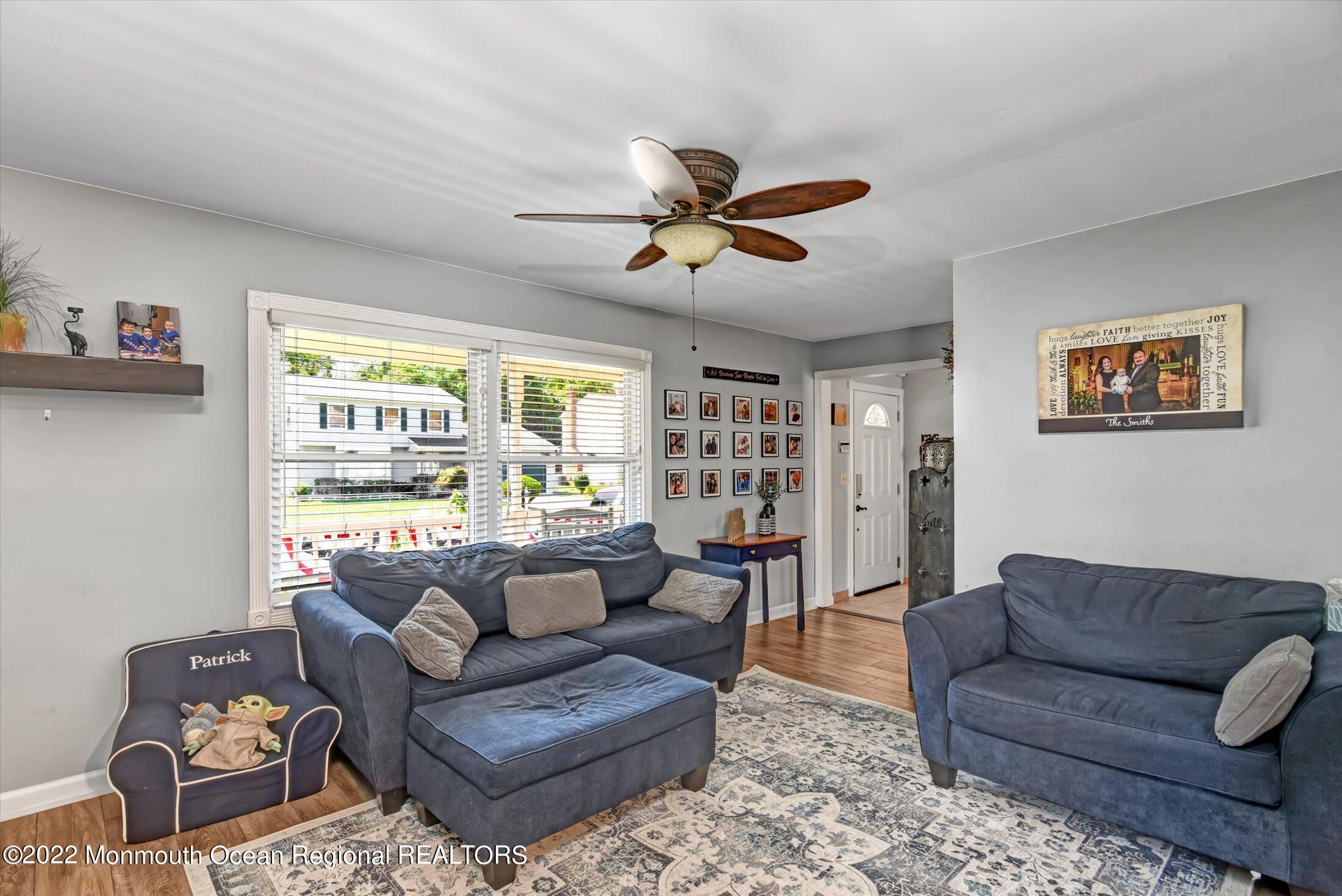 15 Cherry Tree Circle Howell, NJ 07731 - Photo 6 of 28 04-Living Room