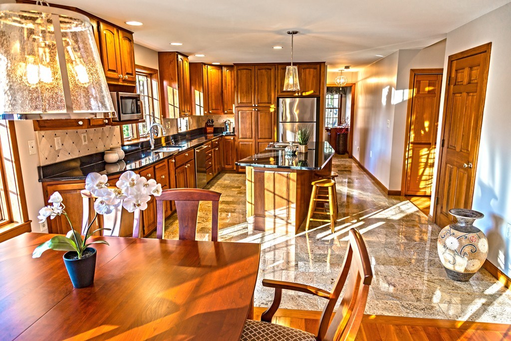 61 Plain Road Hatfield, MA 01038 - Photo 8 of 30 Gallery Image 8