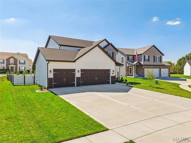$499,900 | 708 Conner Circle, Fairview Heights, IL 62208