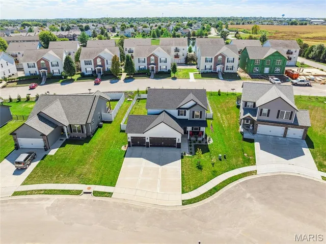 $499,900 | 708 Conner Circle, Fairview Heights, IL 62208