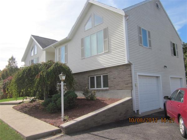 33 Andrews Road Wakefield, MA 01880 - Photo 2 of 2 Gallery Image 2