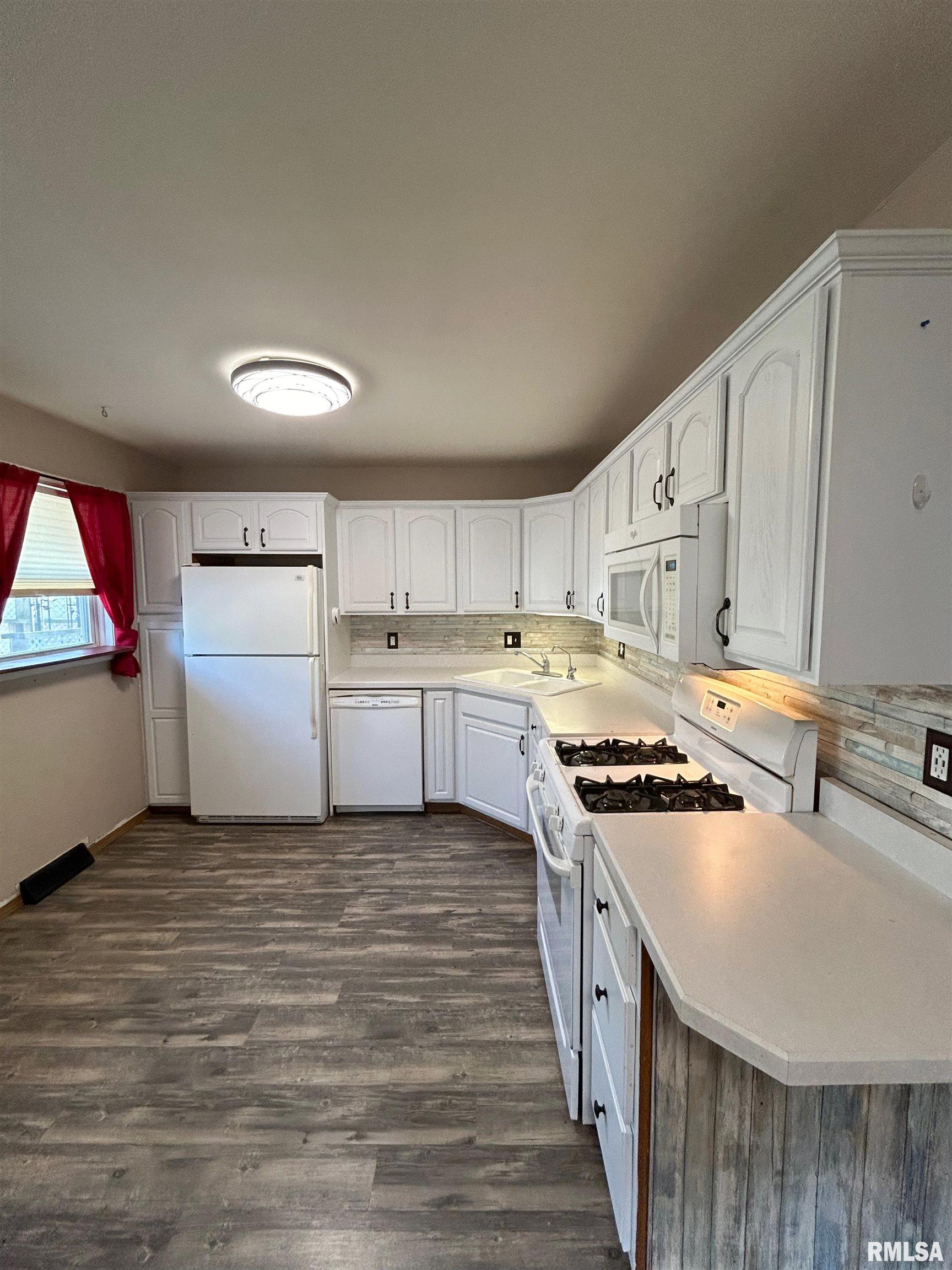 5426 North Ronald Road Peoria, IL 61614 - Photo 17 of 51 Gallery Image 17