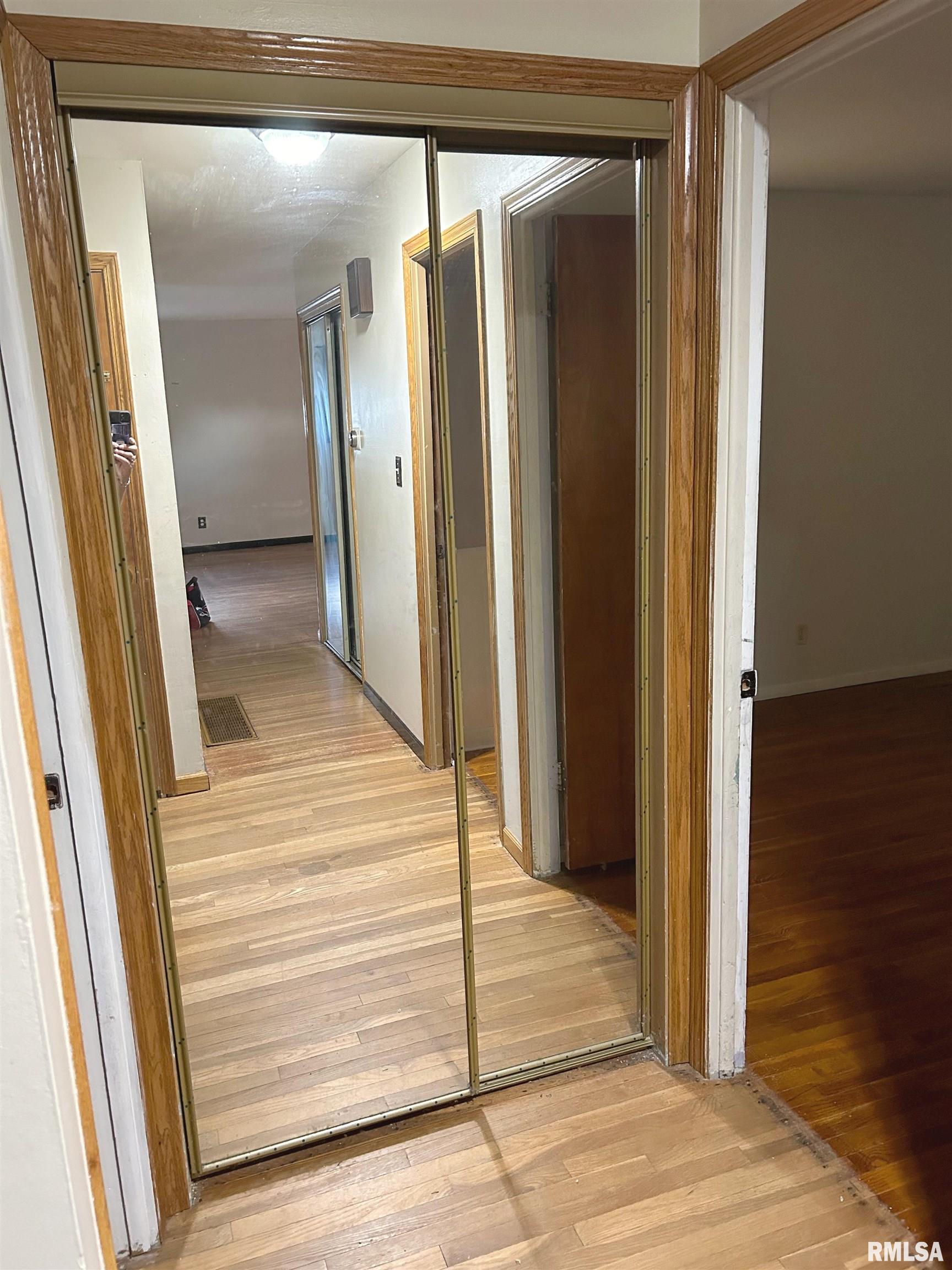 5426 North Ronald Road Peoria, IL 61614 - Photo 29 of 51 Gallery Image 29