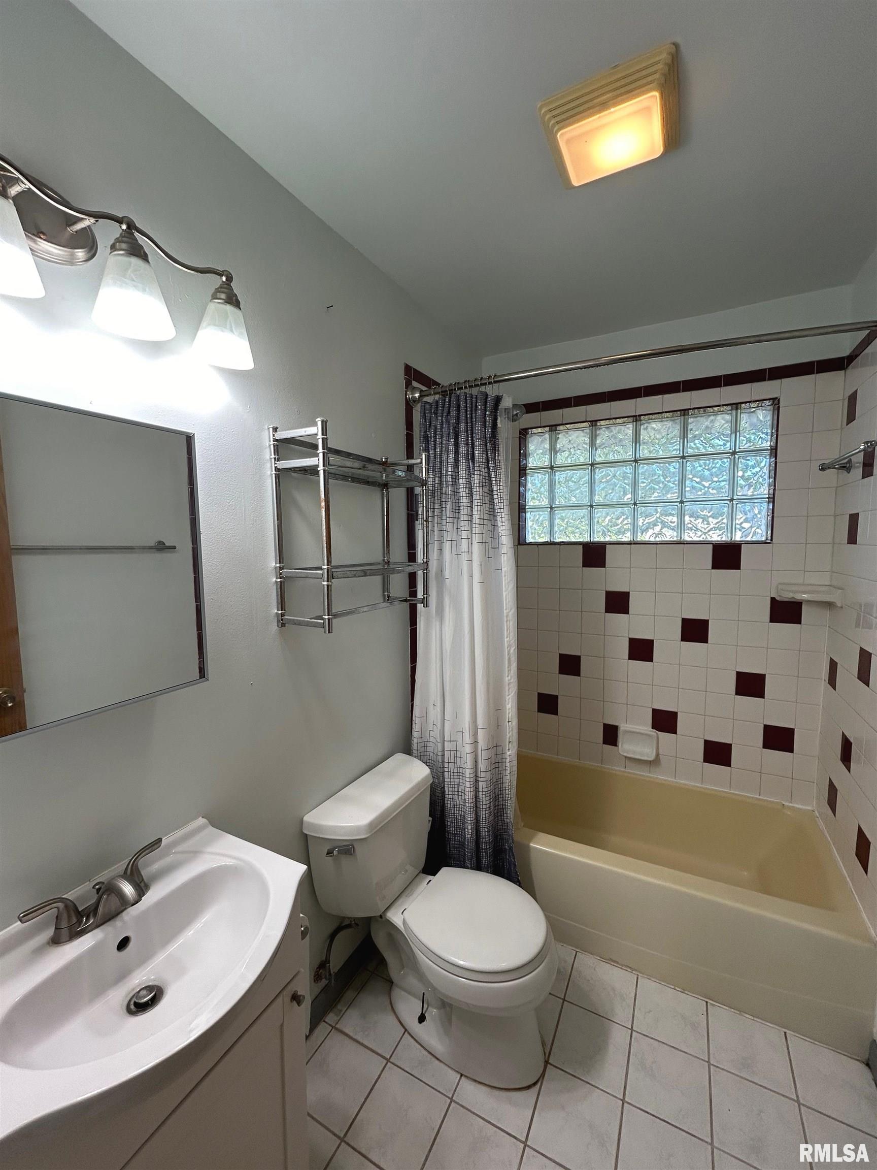 5426 North Ronald Road Peoria, IL 61614 - Photo 30 of 51 Gallery Image 30
