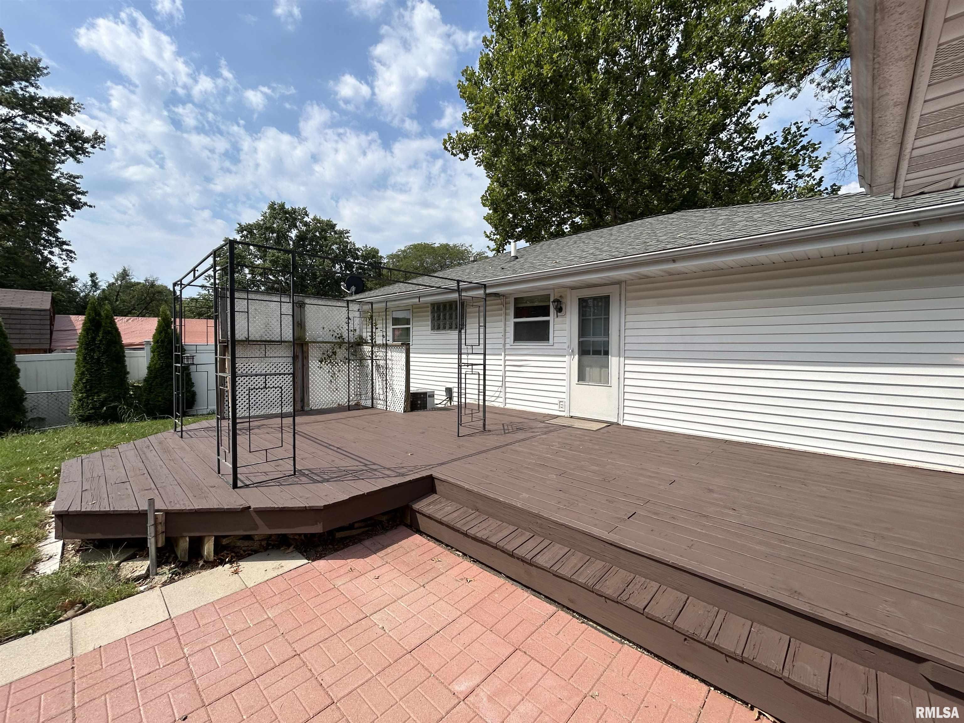 5426 North Ronald Road Peoria, IL 61614 - Photo 44 of 51 Gallery Image 44