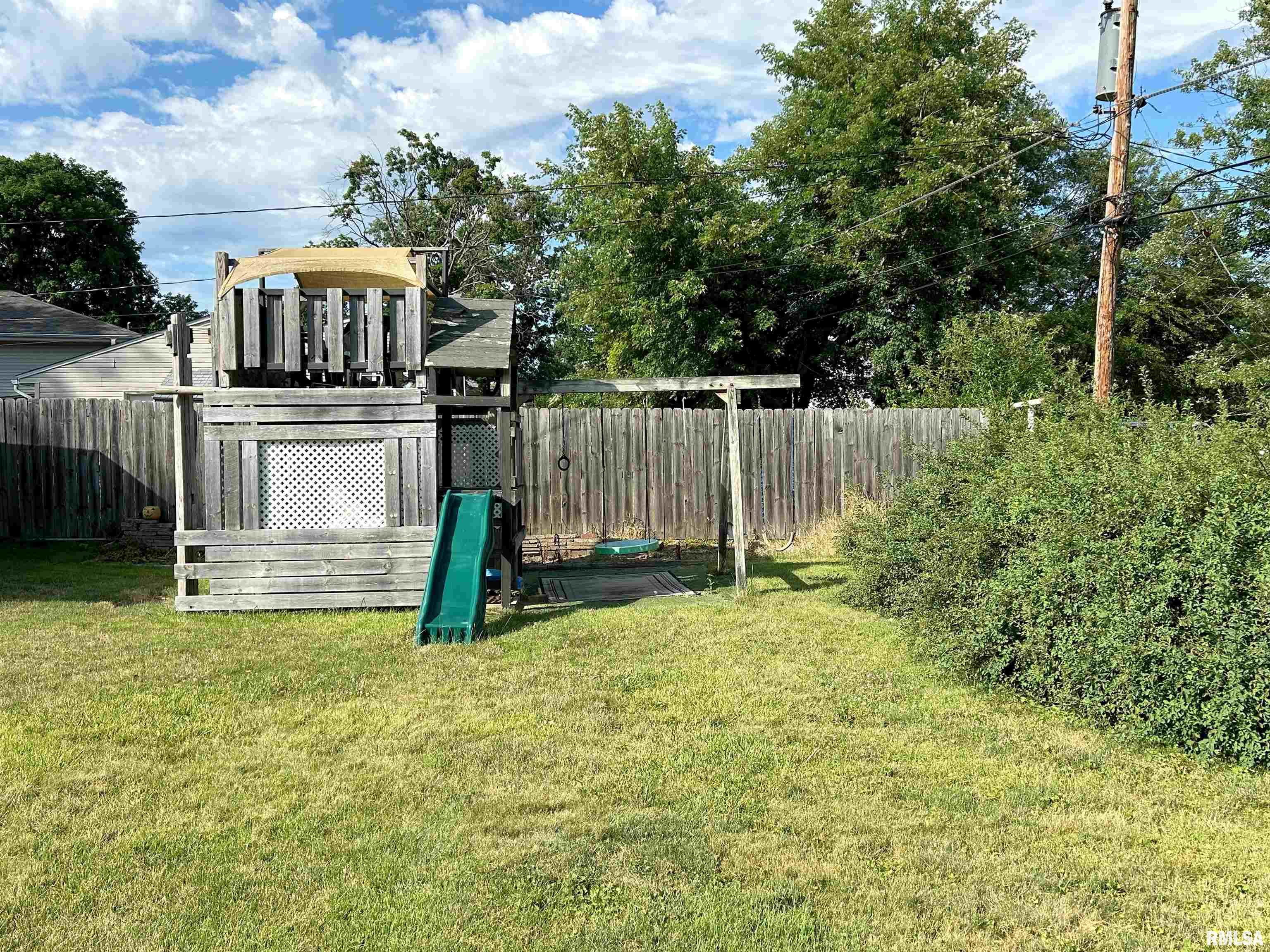 5426 North Ronald Road Peoria, IL 61614 - Photo 50 of 51 Gallery Image 50