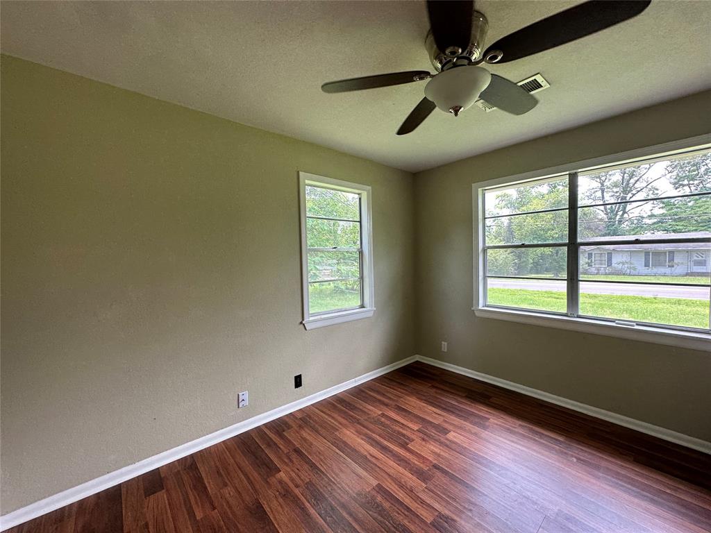 711 Clarksville Road Bogata, TX 75417 - Photo 7 of 9