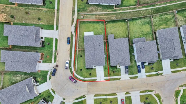 $2,500 | 18211 Hidden Dahlia Drive, Tomball, TX 77377