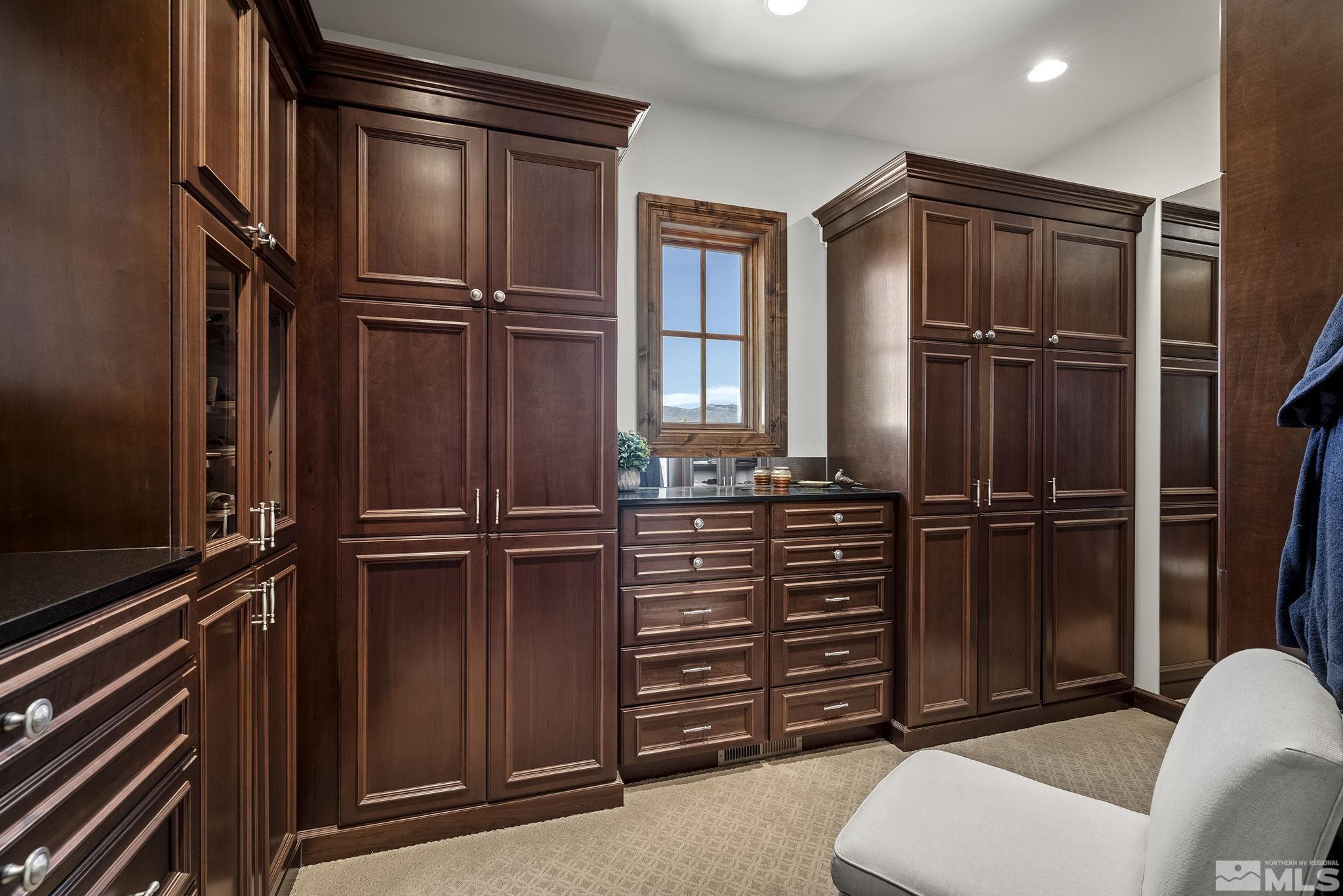 90 Hawken Road Reno, NV 89519 - Photo 24 of 40 a view of walk in closet