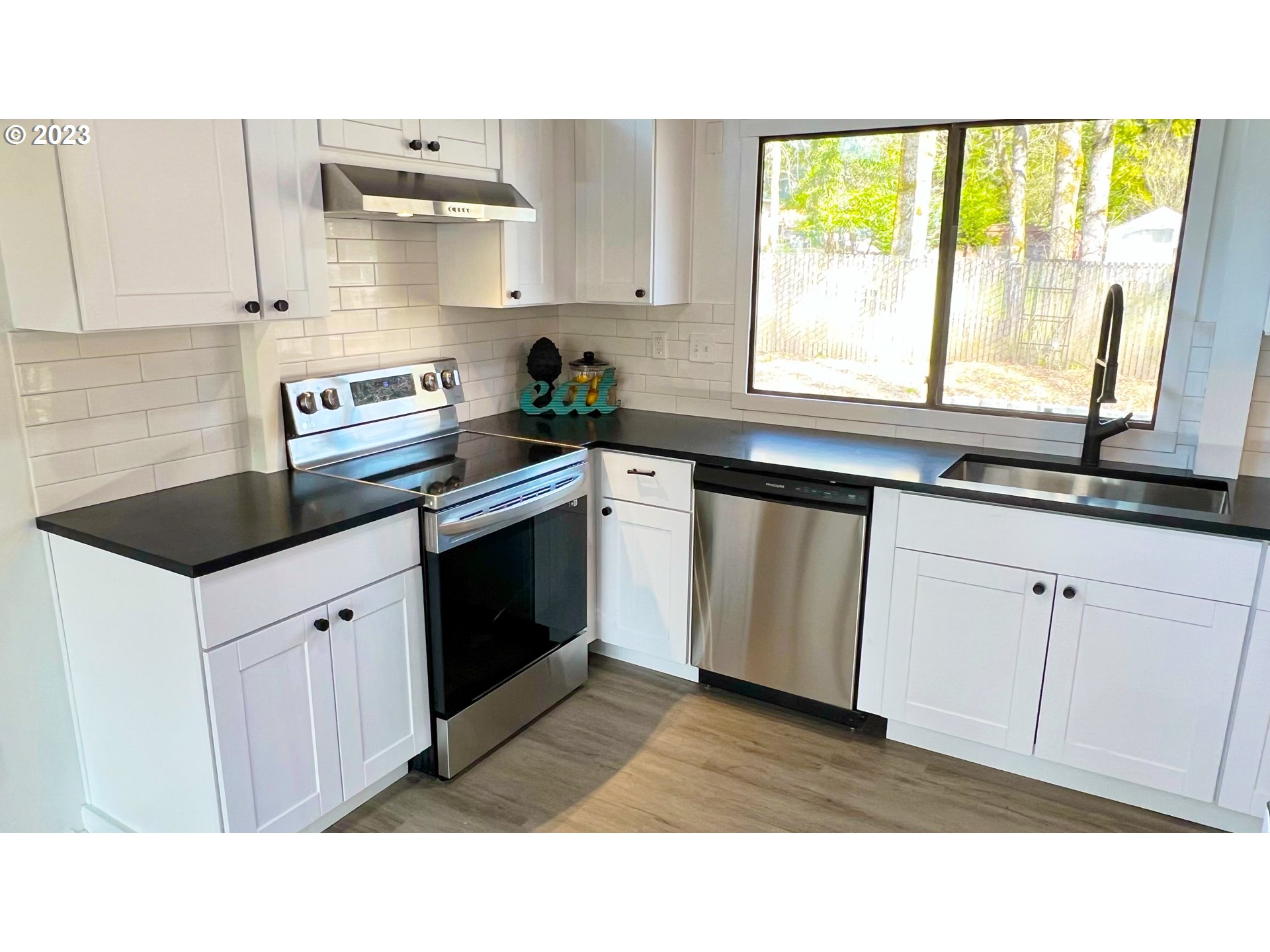 8515 Southwest Birch Street Portland, OR 97223 - Photo 13 of 30