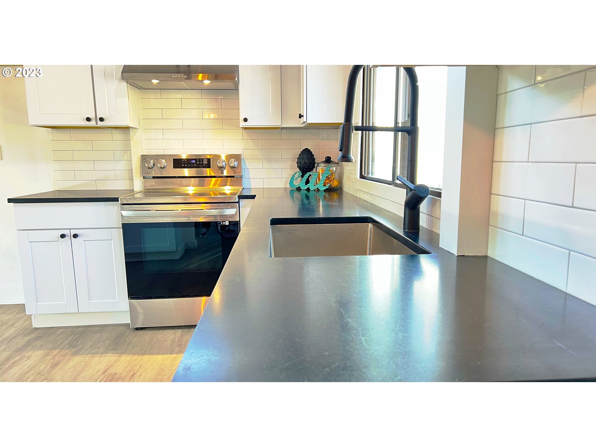 8515 Southwest Birch Street Portland, OR 97223 - Photo 14 of 30