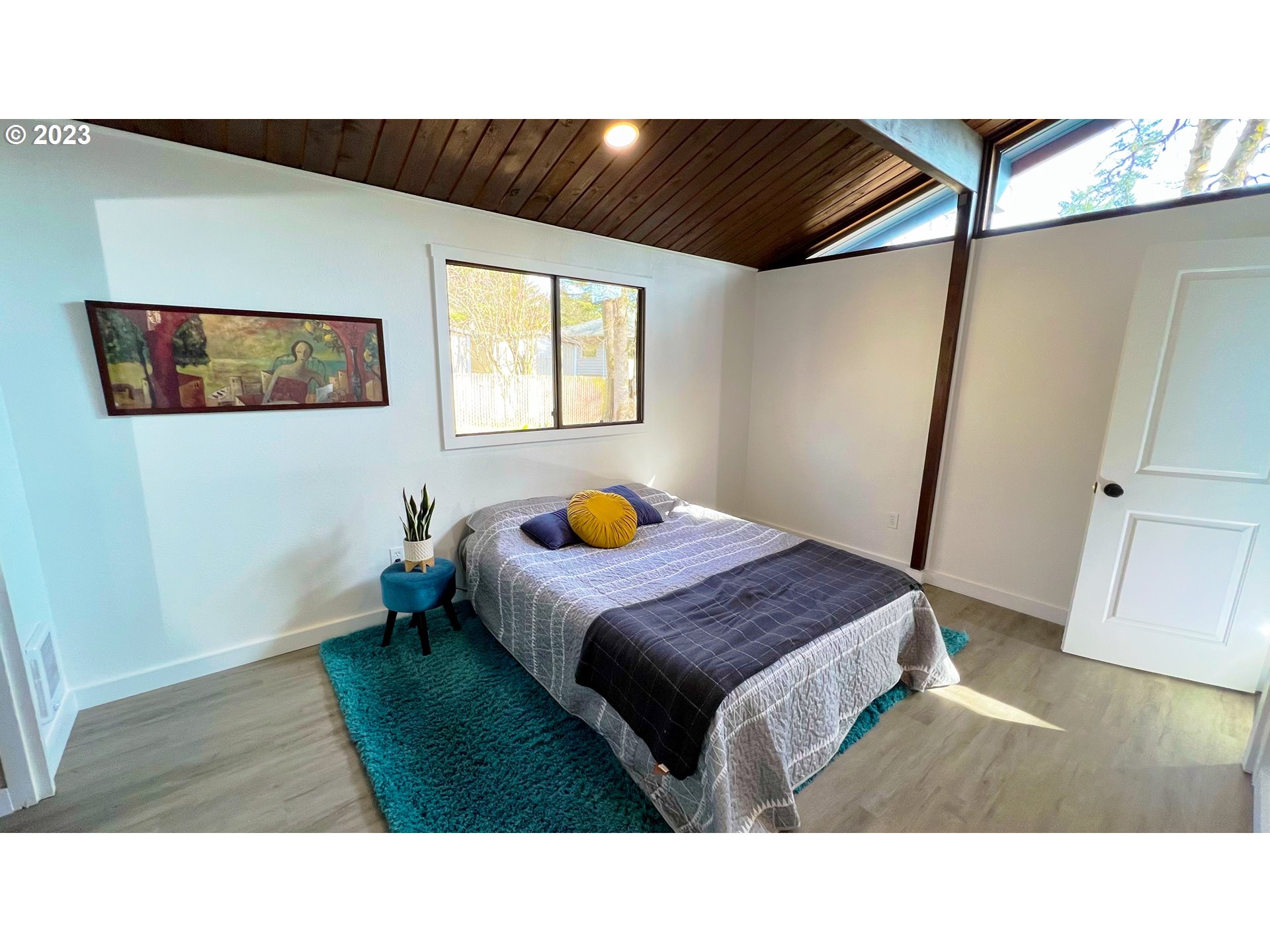 8515 Southwest Birch Street Portland, OR 97223 - Photo 16 of 30 Bedroom, Primary