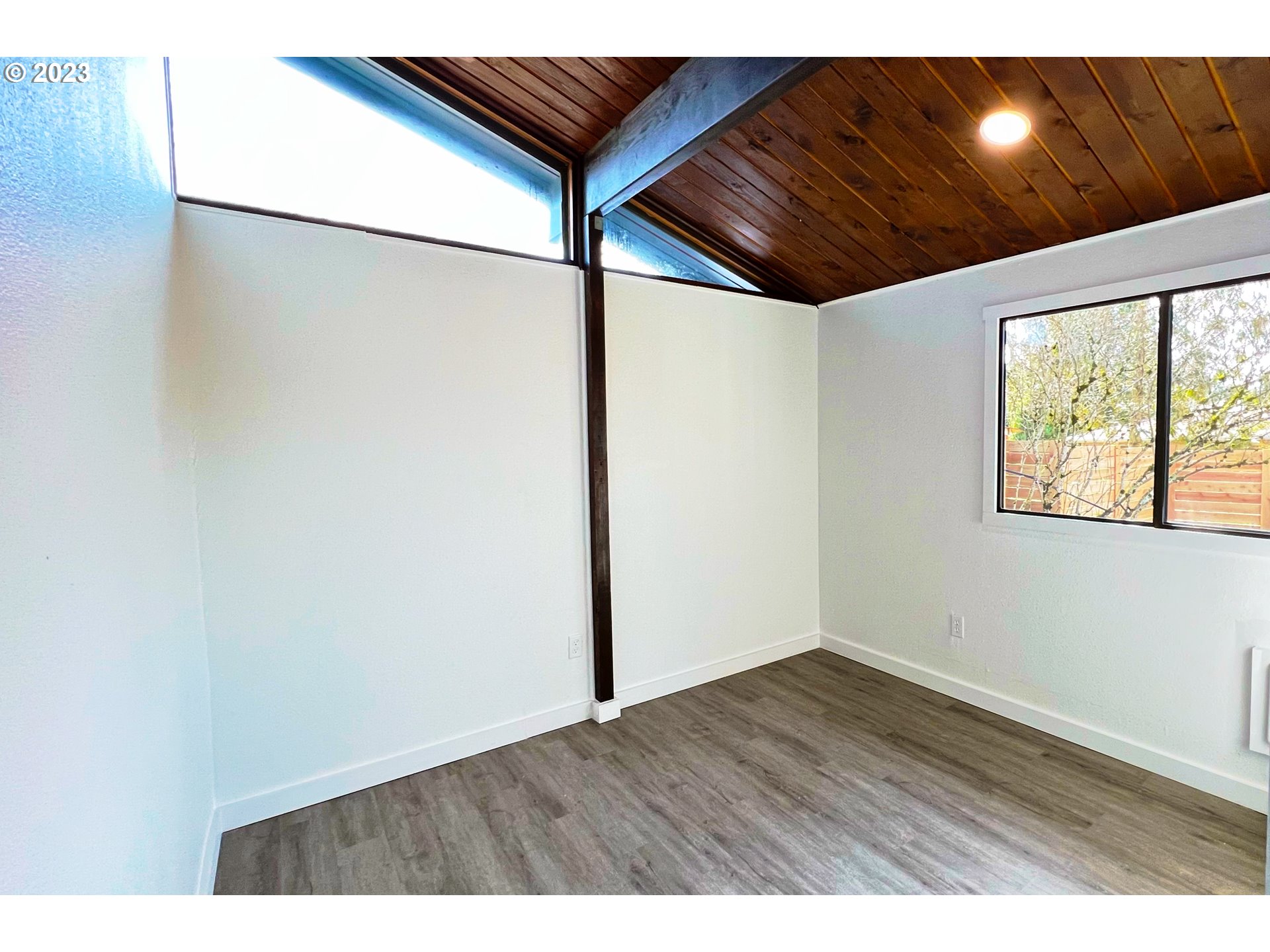 8515 Southwest Birch Street Portland, OR 97223 - Photo 19 of 30 Bathroom