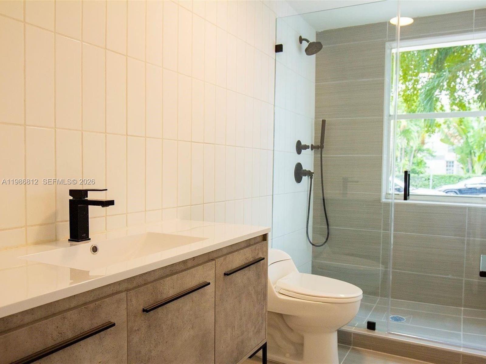 1000 7th Street, Unit 10 Miami Beach, FL 33139 - Photo 12 of 31
