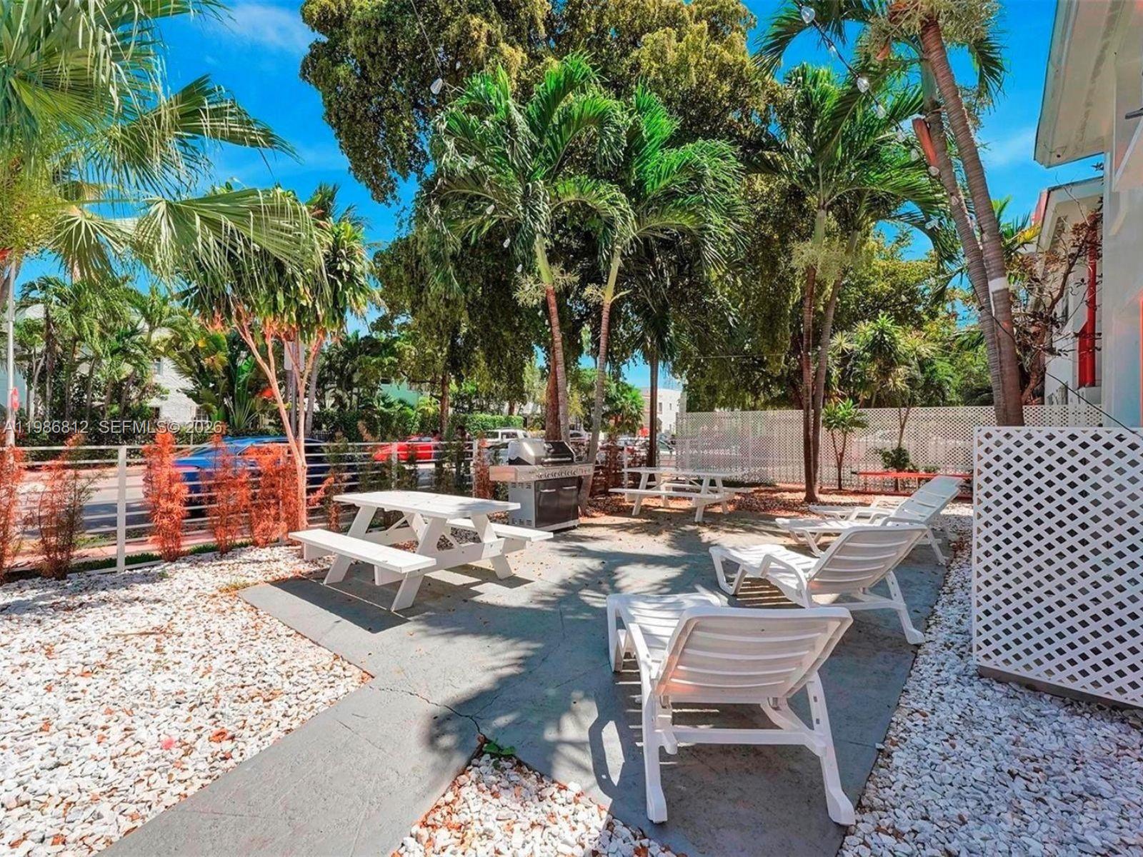1000 7th Street, Unit 10 Miami Beach, FL 33139 - Photo 14 of 31
