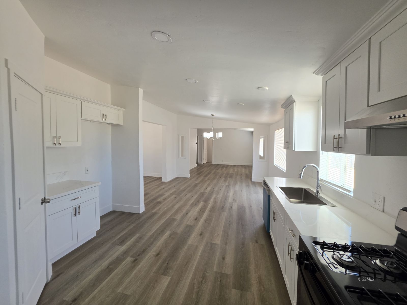 3761 Swallow Avenue Ridgecrest, CA 93555 - Photo 5 of 18