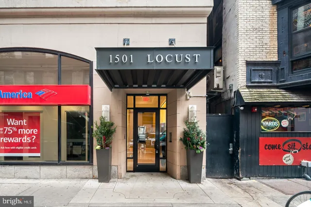 $4,195 | 1501 Locust Street, Unit 803, Philadelphia, PA 19102