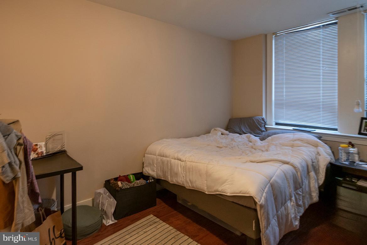 1501 Locust Street, Unit 803 Philadelphia, PA 19102 - Photo 4 of 12