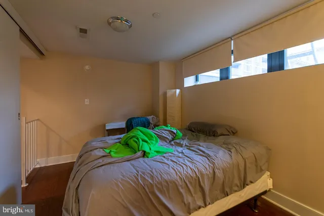 $4,195 | 1501 Locust Street, Unit 803, Philadelphia, PA 19102