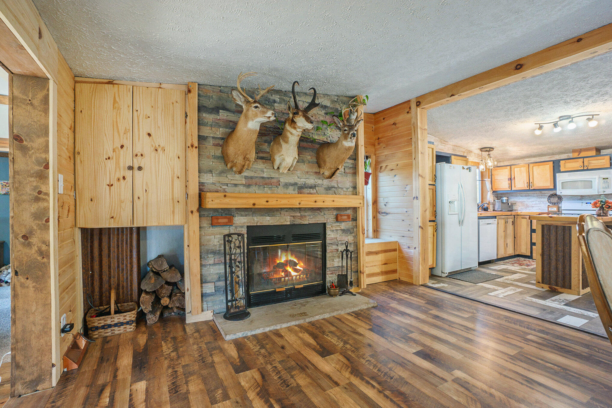 10225 Summit City Road Kingsley, MI 49649 - Photo 21 of 60 A cozy place to entertain