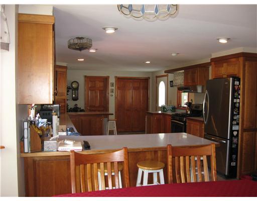 331 Clay Hill Road Cape Neddick, ME 03902 - Photo 5 of 31 Kitchen.