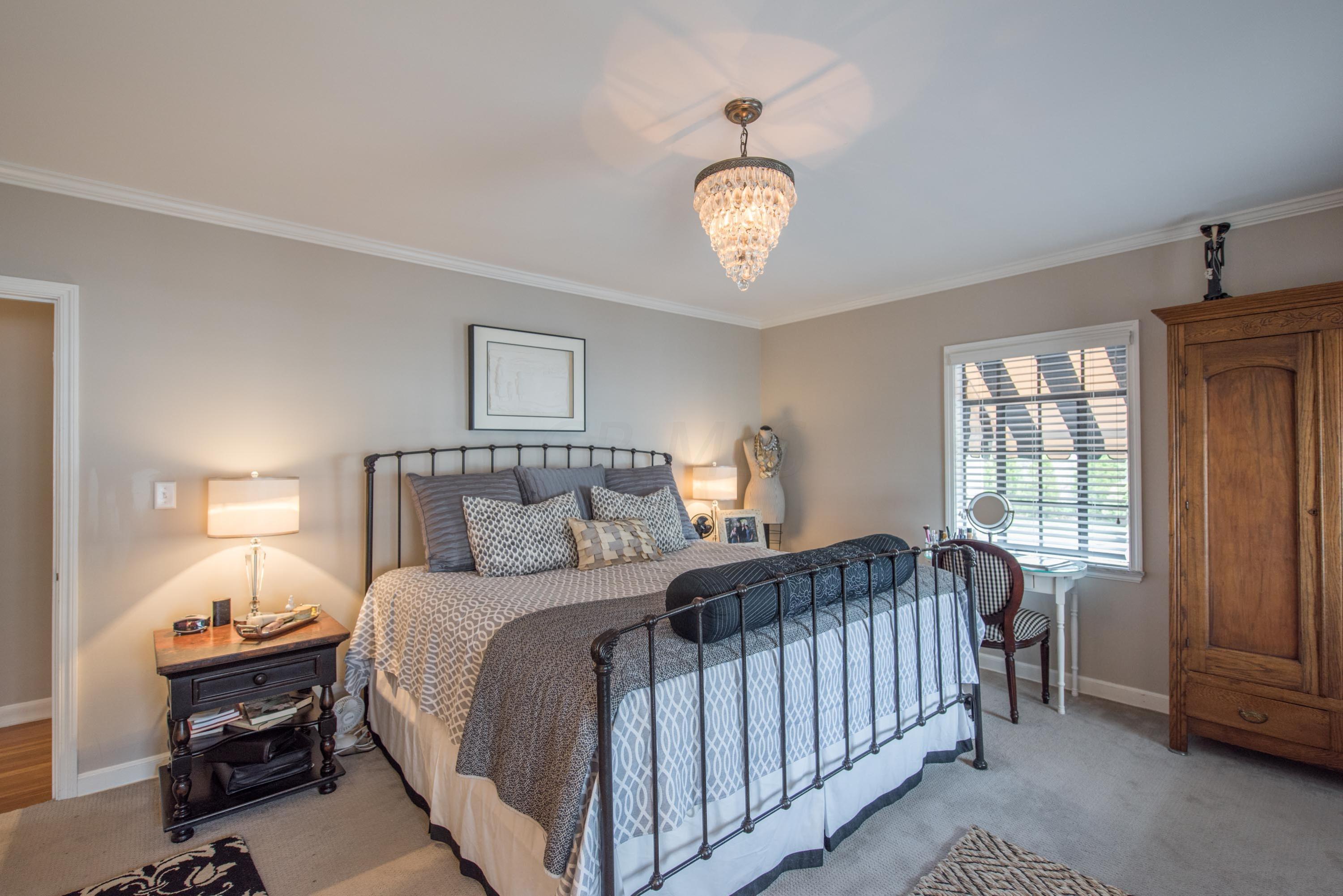2714 Bryden Road Columbus, OH 43209 - Photo 4 of 41